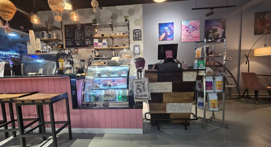 Wide view of Grind Me Fine interior